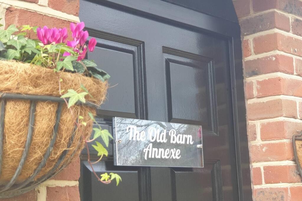 The Old Barn Annexe, Cosy Stay, Close Drive To City, Beach, South Downs & Goodwood Chichester Ngoại thất bức ảnh